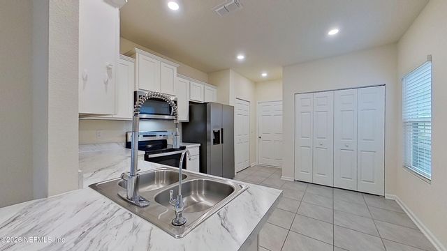 969 OBSERVATORY Parkway, Jacksonville, FL 32218