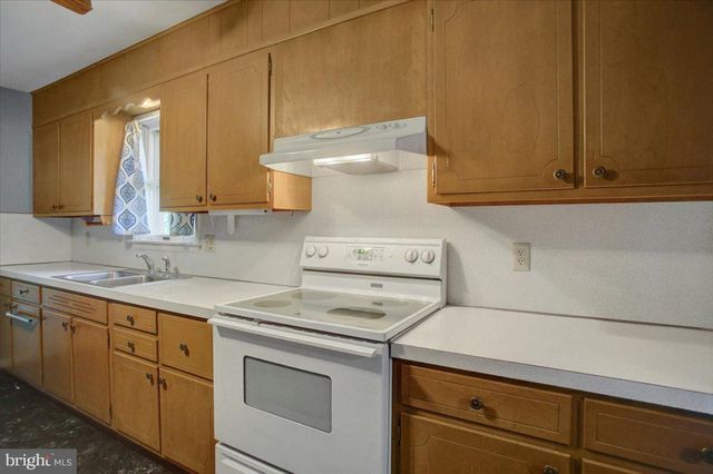 9 SHADY LANE, Mechanicsburg, PA 17050
