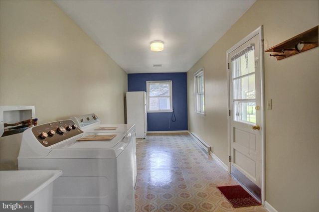 9 SHADY LANE, Mechanicsburg, PA 17050