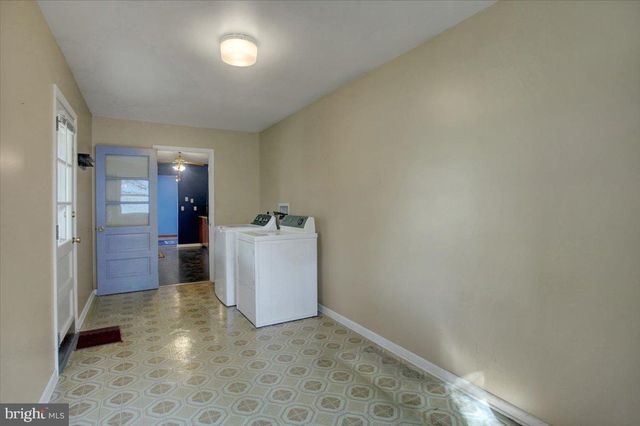 9 SHADY LANE, Mechanicsburg, PA 17050