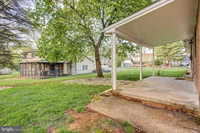 9 SHADY LANE, Mechanicsburg, PA 17050