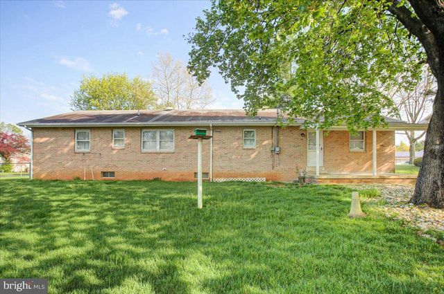 9 SHADY LANE, Mechanicsburg, PA 17050