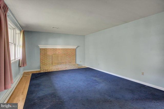 9 SHADY LANE, Mechanicsburg, PA 17050