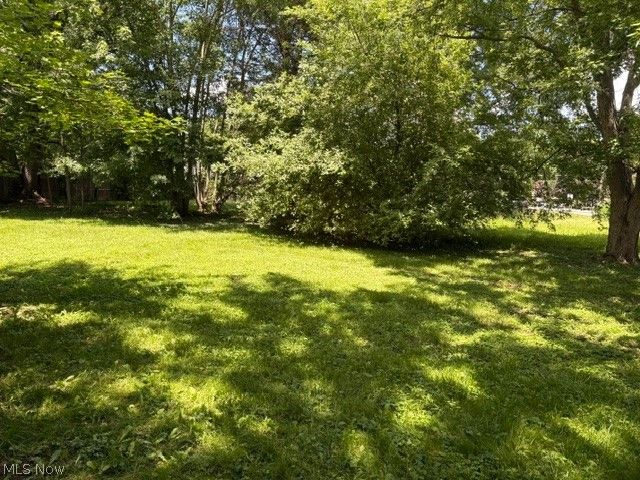 2033 Scenic Way, Akron, OH 44312