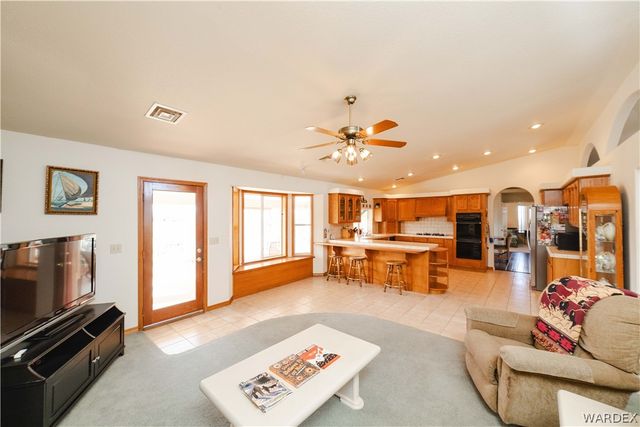 3557 Packsaddle Road, Kingman, AZ 86401