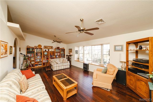 3557 Packsaddle Road, Kingman, AZ 86401