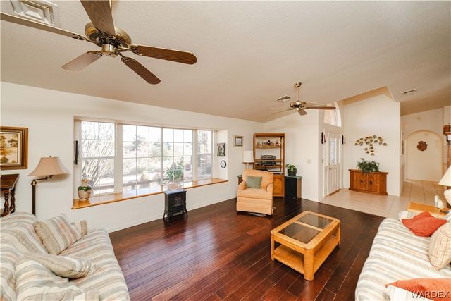 3557 Packsaddle Road, Kingman, AZ 86401