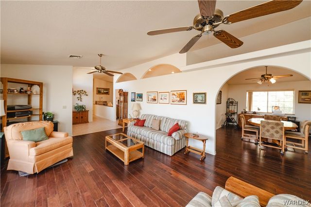 3557 Packsaddle Road, Kingman, AZ 86401