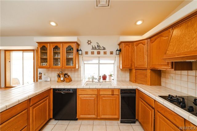 3557 Packsaddle Road, Kingman, AZ 86401