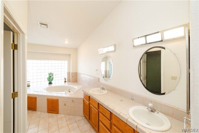 3557 Packsaddle Road, Kingman, AZ 86401