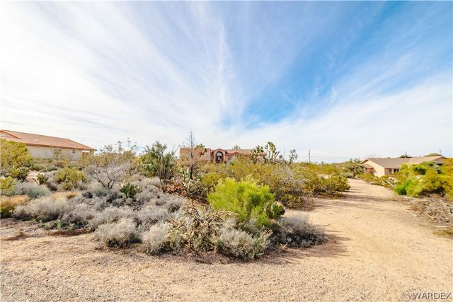 3557 Packsaddle Road, Kingman, AZ 86401