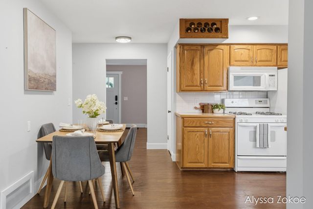 6566 Cherrywood Avenue, Georgetown Twp, MI 49428