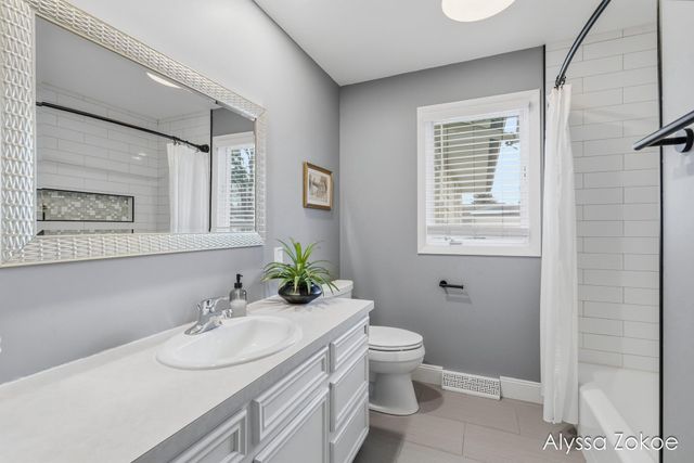 6566 Cherrywood Avenue, Georgetown Twp, MI 49428