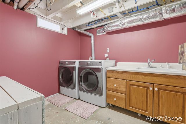 6566 Cherrywood Avenue, Georgetown Twp, MI 49428