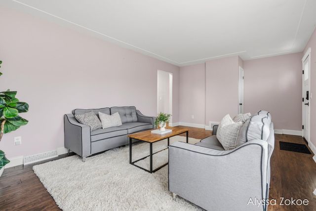 6566 Cherrywood Avenue, Georgetown Twp, MI 49428