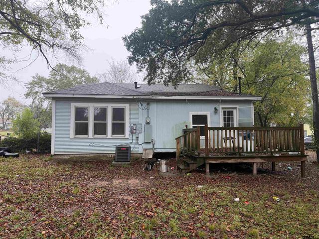 305 E Bradford, Troup, TX 75789