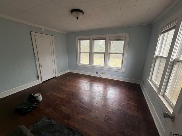 305 E Bradford, Troup, TX 75789