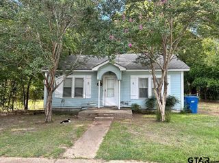 305 E Bradford, Troup, TX 75789