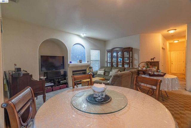 4227 Bayonne Ct, Stockton, CA 95206