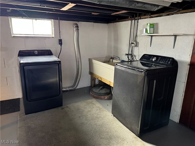 341 6th Street NE, Barberton, OH 44203