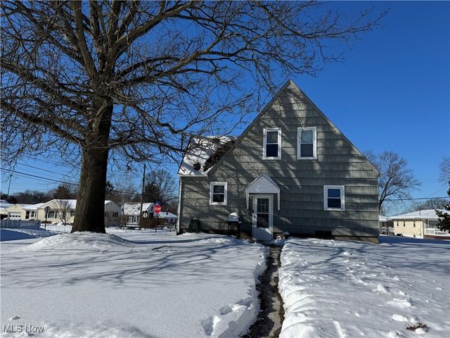 341 6th Street NE, Barberton, OH 44203