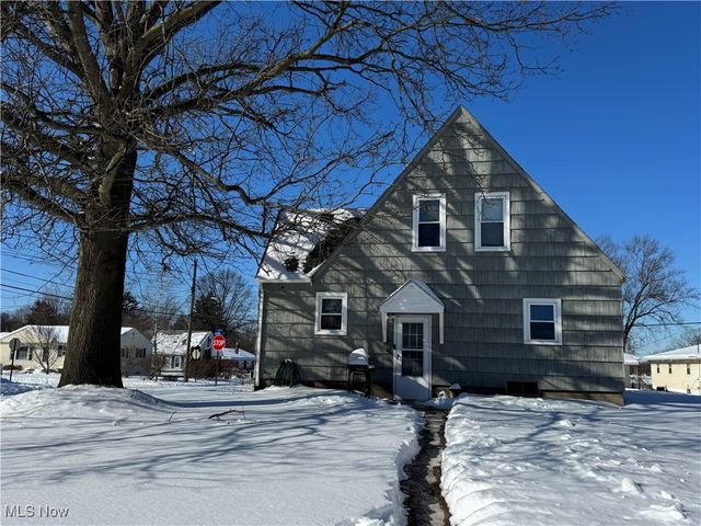 341 6th Street NE, Barberton, OH 44203