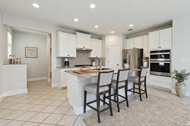 27344 CAROLINE WAY, San Antonio, TX 78260