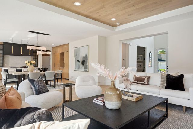 5250 Polaris Lane, Plymouth, MN 55446