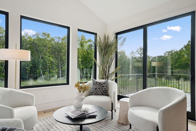 5250 Polaris Lane, Plymouth, MN 55446