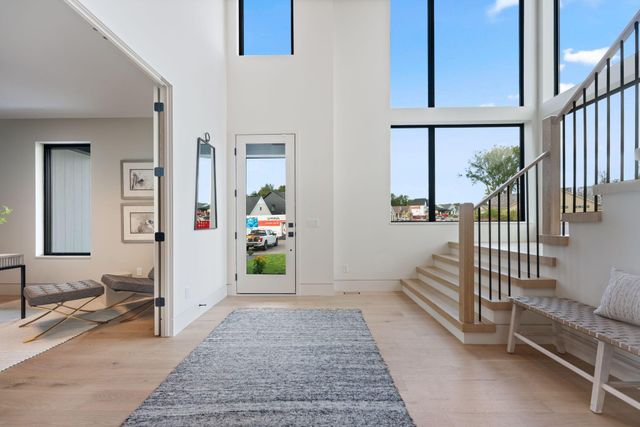 5250 Polaris Lane, Plymouth, MN 55446