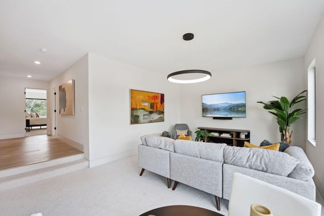 5250 Polaris Lane, Plymouth, MN 55446