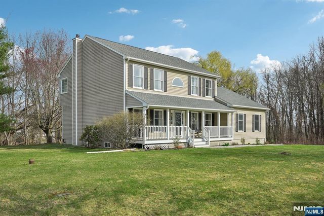 23 Northfield Drive, Sussex, NJ 07461