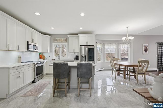 23 Northfield Drive, Sussex, NJ 07461