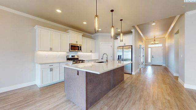 4801 White Drive, Richland, WA 99352