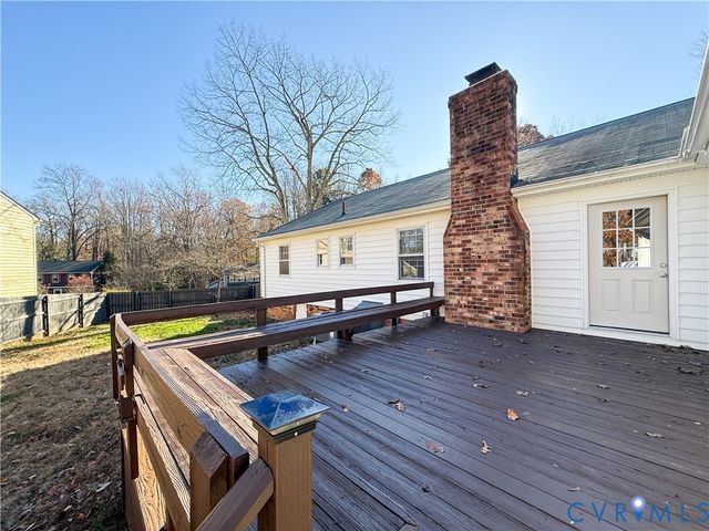 401 Comstock Dr, Midlothian, VA 23236