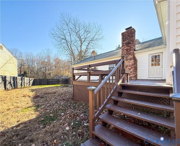 401 Comstock Dr, Midlothian, VA 23236