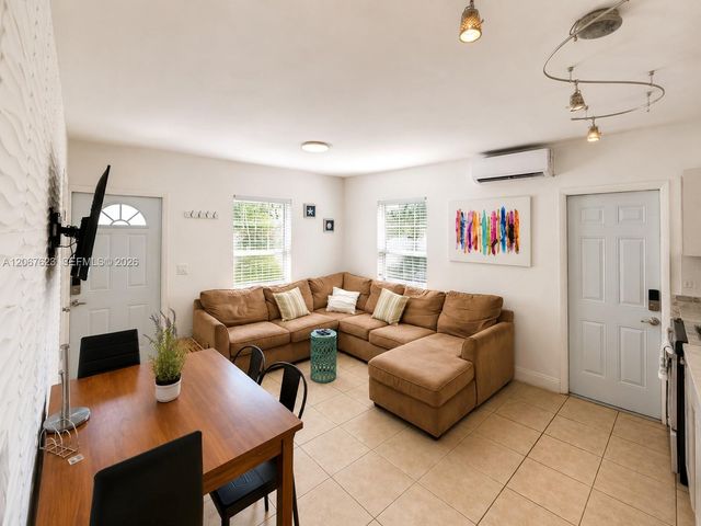 1639 Hayes Street 1, Hollywood, FL 33020
