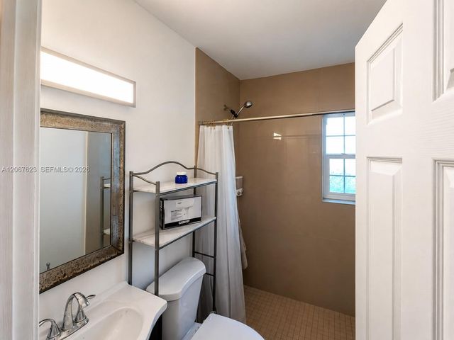 1639 Hayes Street 1, Hollywood, FL 33020