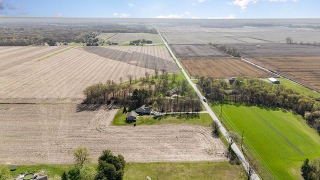 4512 W 1000 N, Wheatfield, IN 46392