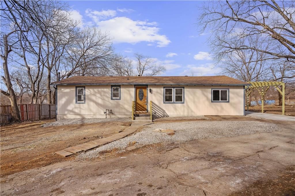 6606 E 103rd Street, Kansas City, MO 64138