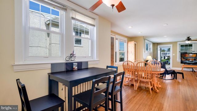 411 W 10TH AVE, Conshohocken, PA 19428