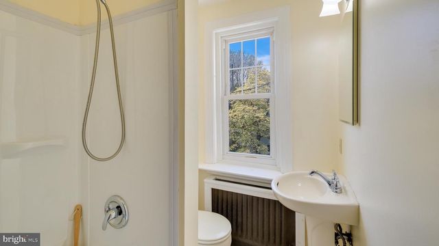 411 W 10TH AVE, Conshohocken, PA 19428