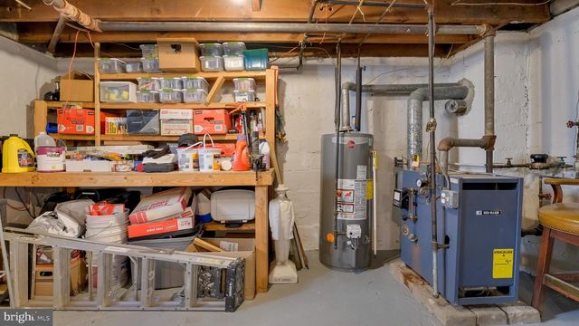 411 W 10TH AVE, Conshohocken, PA 19428