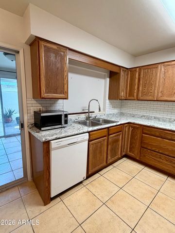 12624 N 105TH Avenue, Sun City, AZ 85351