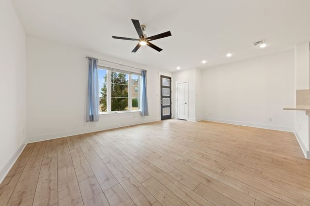 4612 Smokey Quartz Lane, Arlington, TX 76005