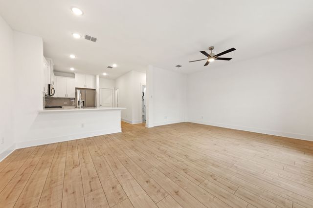 4612 Smokey Quartz Lane, Arlington, TX 76005