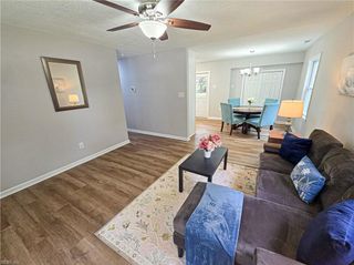 218 Pine Grove AVE, Hampton, VA 23669