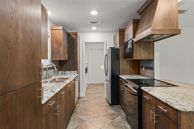 10129 Buffalo Grove Road, Fort Worth, TX 76108