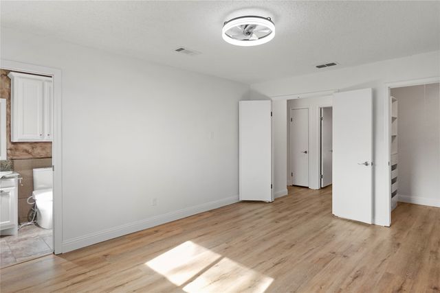 10129 Buffalo Grove Road, Fort Worth, TX 76108