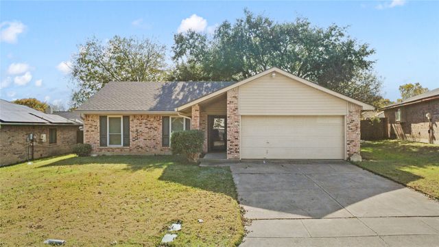 10129 Buffalo Grove Road, Fort Worth, TX 76108